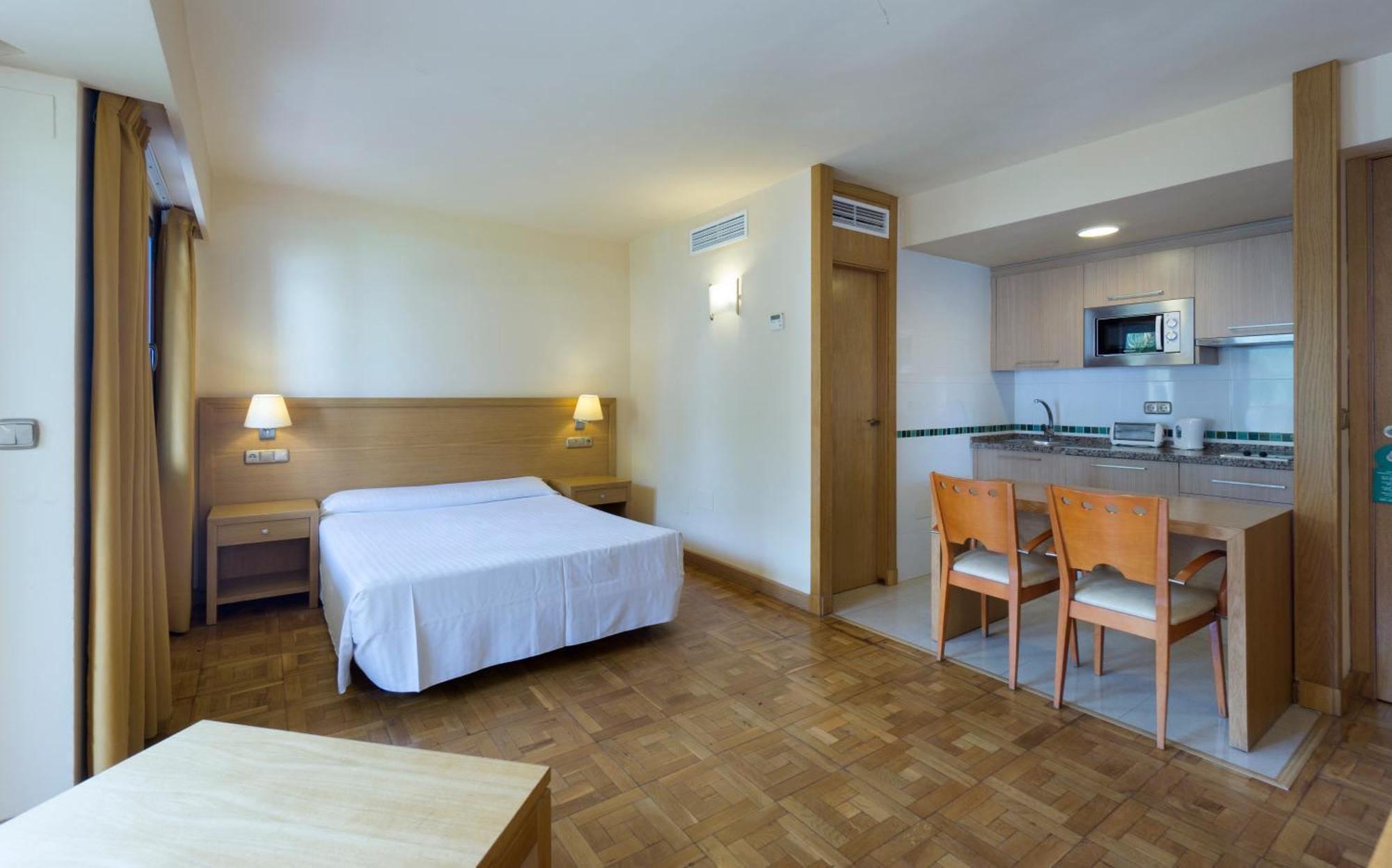 בנאלמדנה Apartamentos Ms Pepita מראה חיצוני תמונה