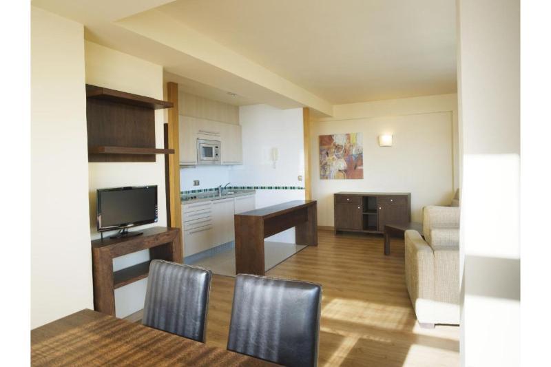 בנאלמדנה Apartamentos Ms Pepita מראה חיצוני תמונה